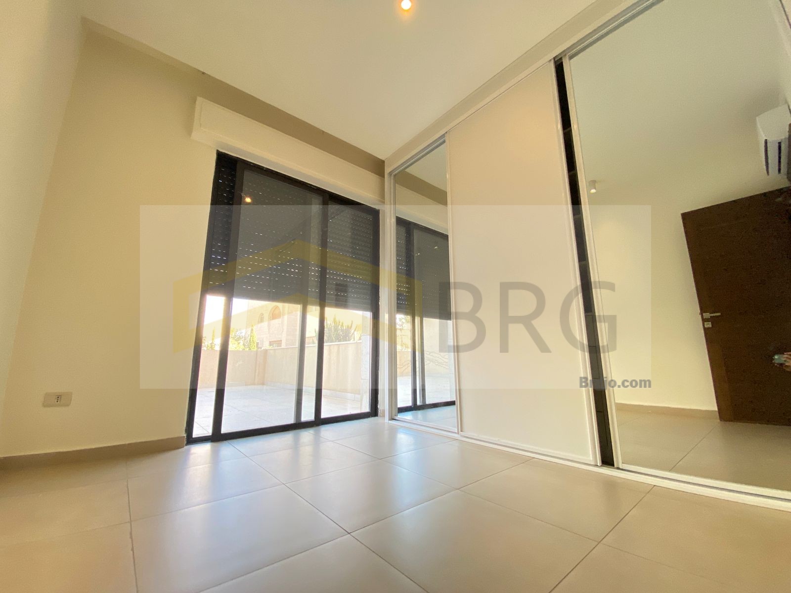 5f032358-d2b6-43c1-be36-13df075d81c4