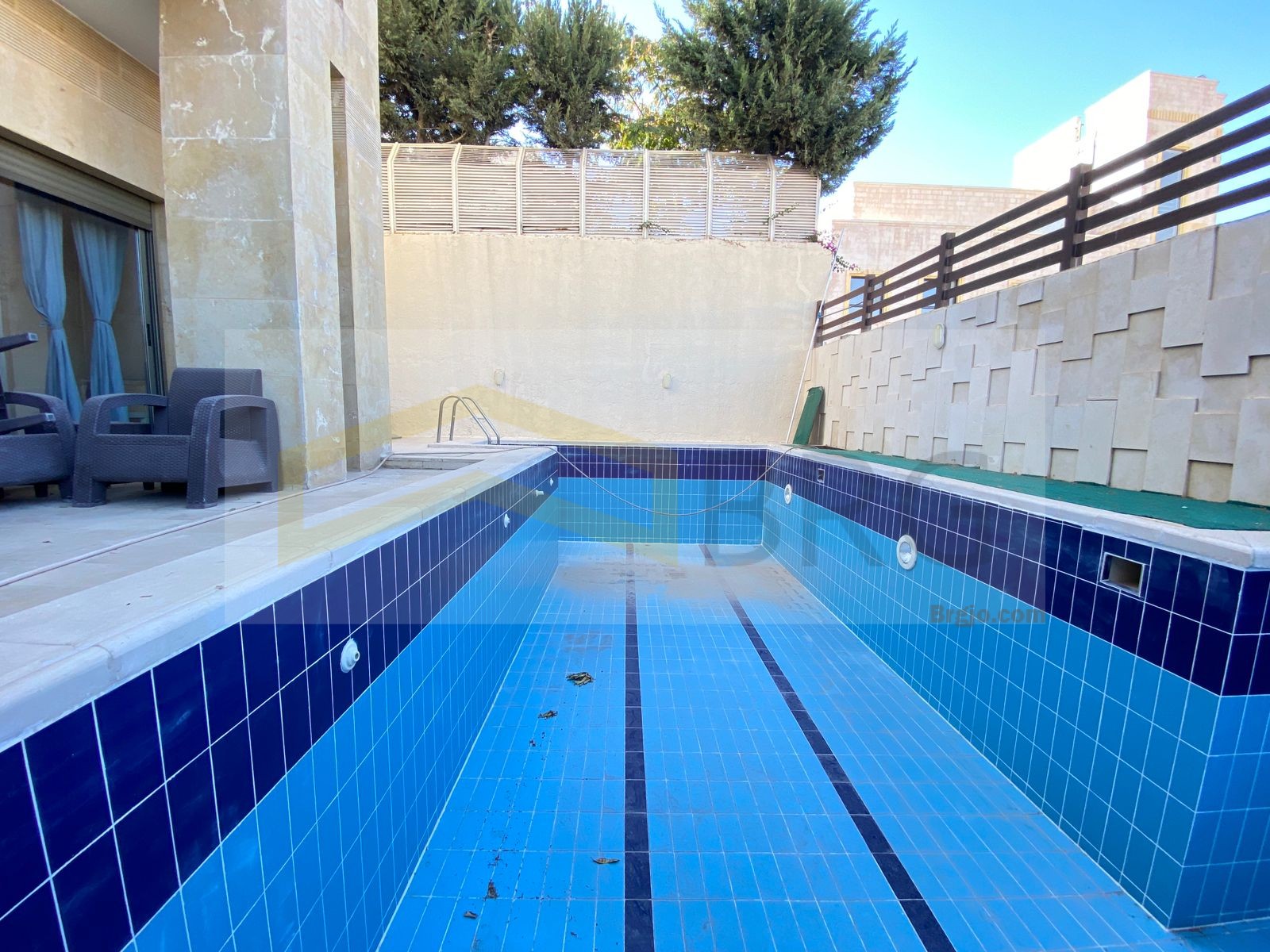 6a60beb9-d182-457a-9674-9eec5b468448