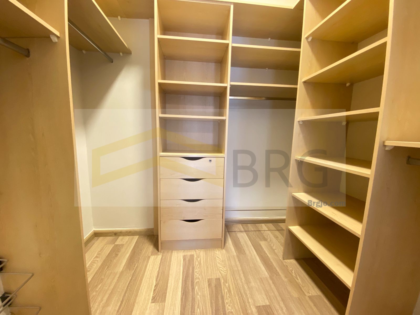 7049dd81-37a2-49bc-8f31-b0d70b60b2db