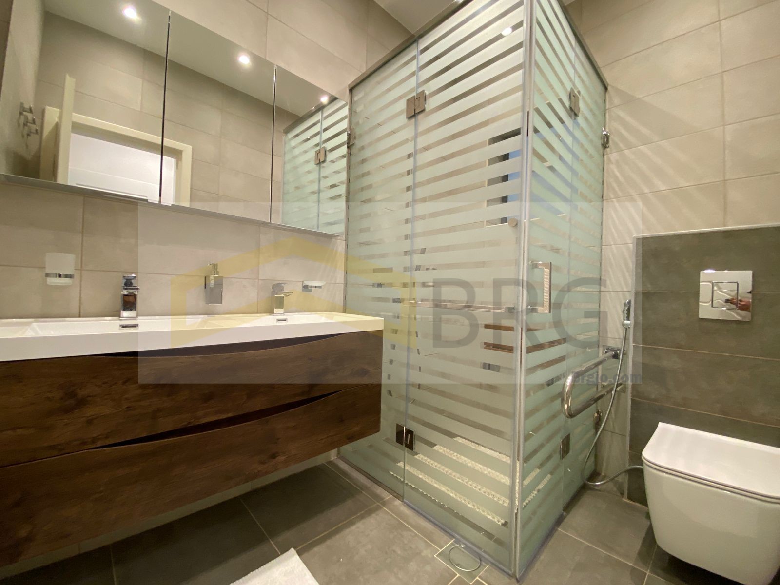 8e41a5d0-f944-409f-b8dd-2f721fe9df5f