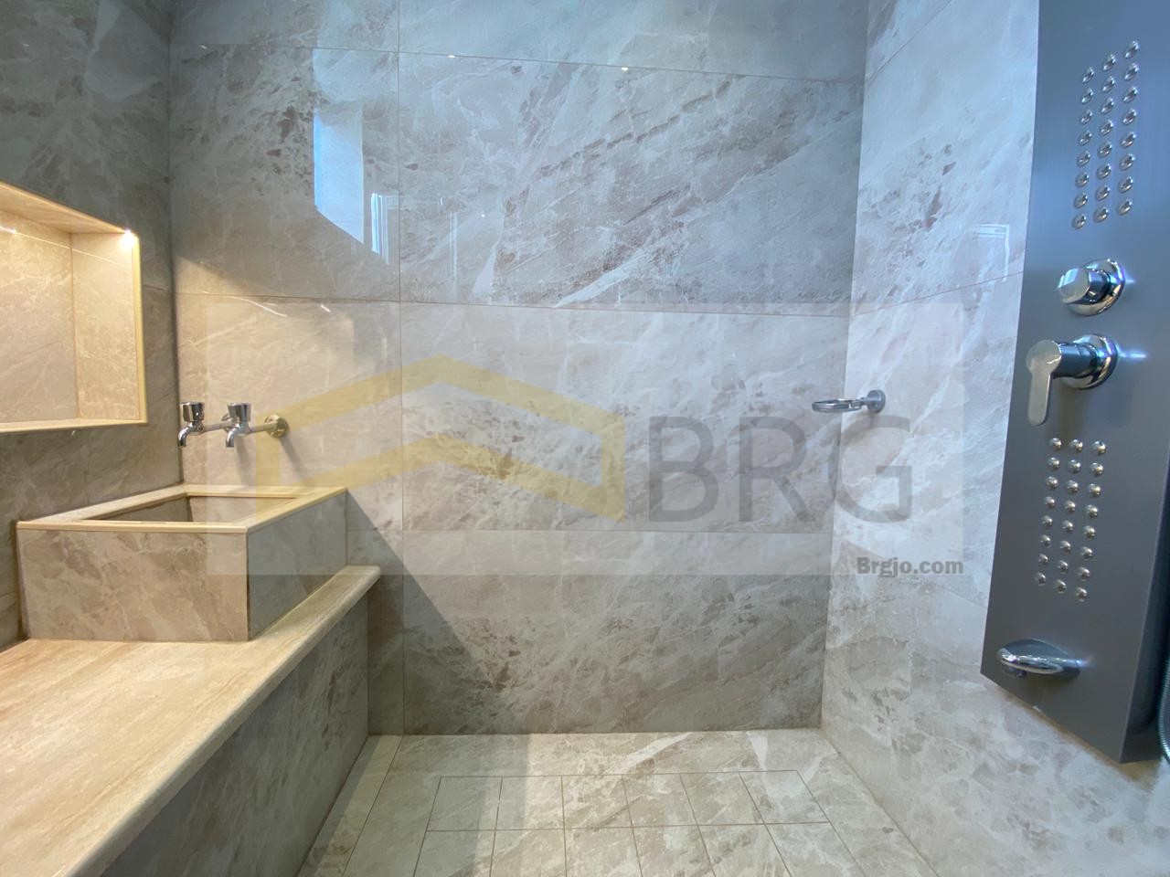 8f6a0a81-6d34-4f11-8052-b28a171d0b87