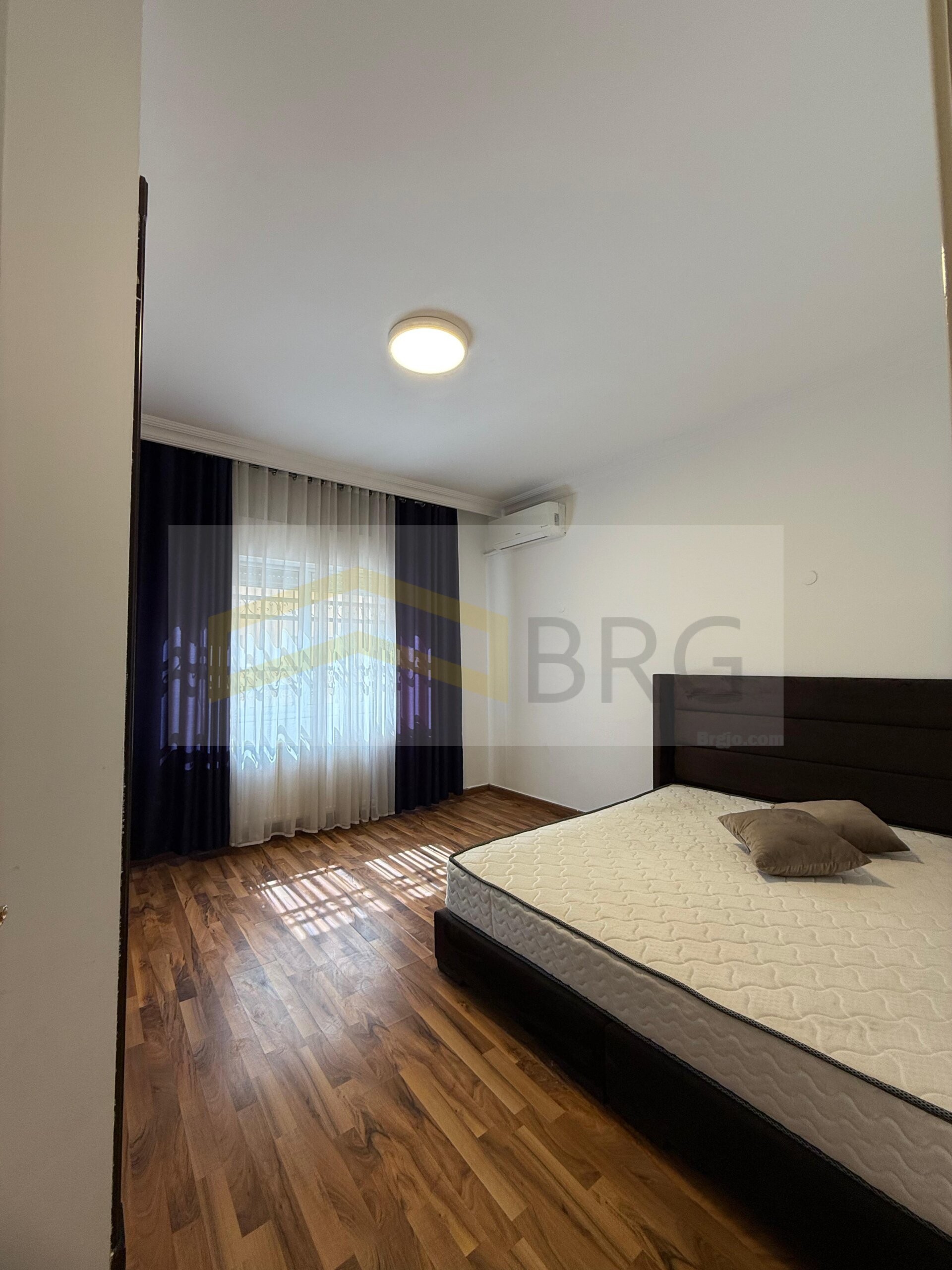 9bde67f8-2102-4c81-8922-8b500571b5ba