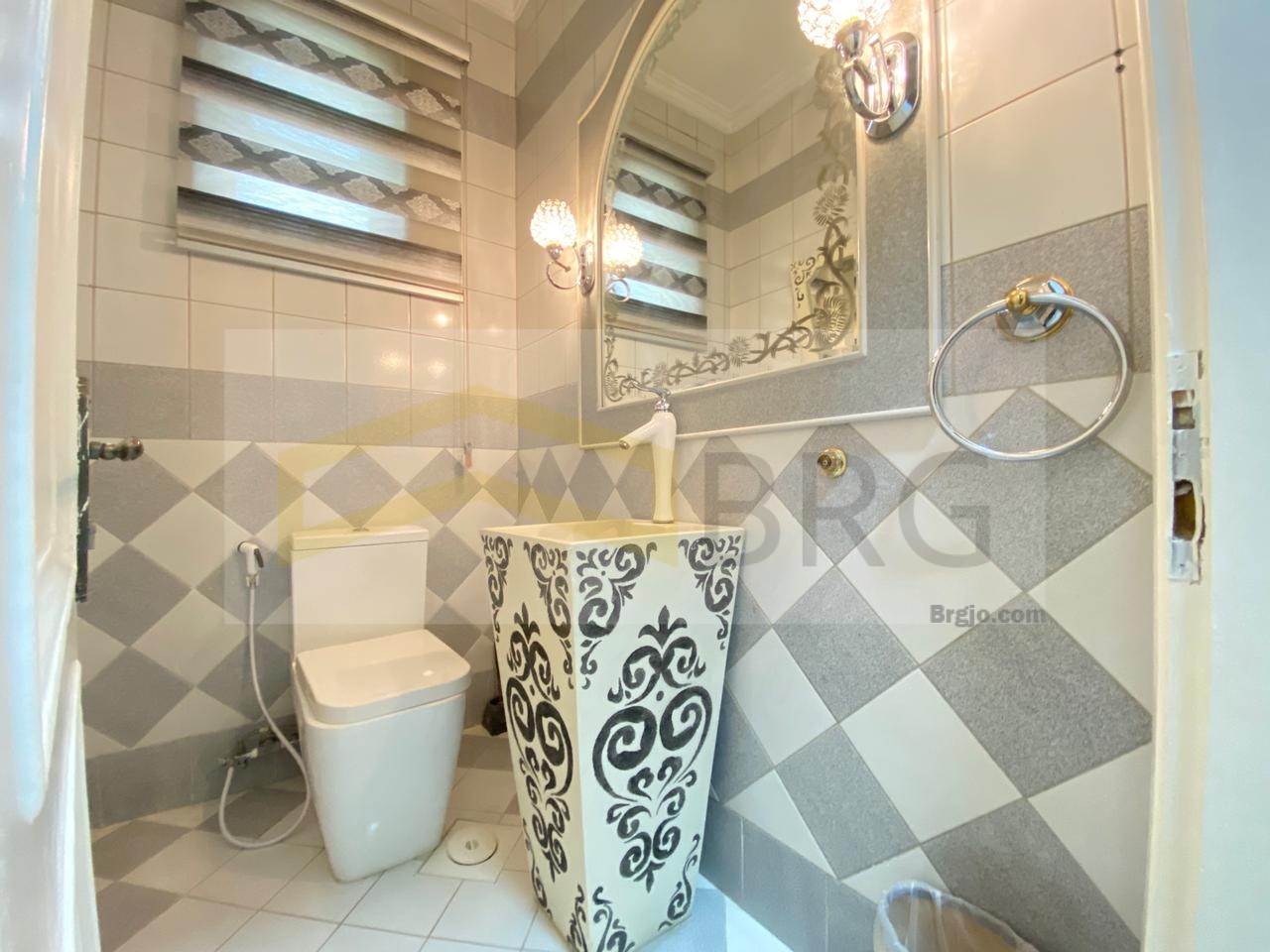 a0176cd2-031a-47b3-96dd-30bbfeb71a7e