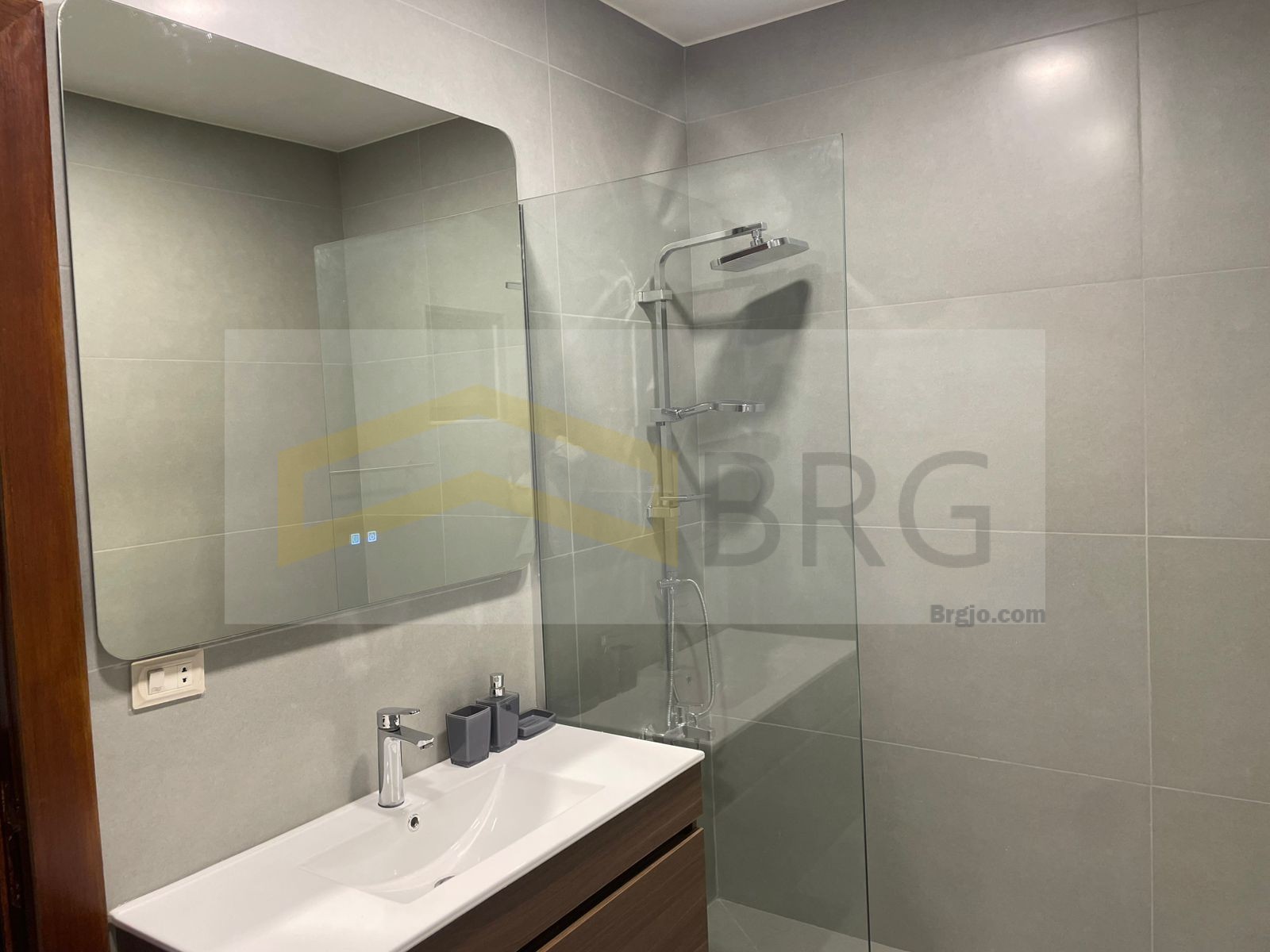 bcfec001-6217-4b57-8f70-a31a334d20b1