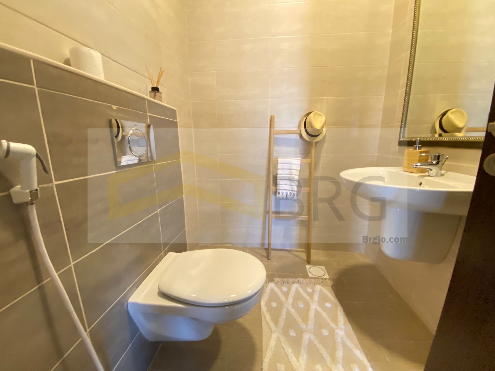 bd24d582-58eb-4e89-b43d-820526408b50