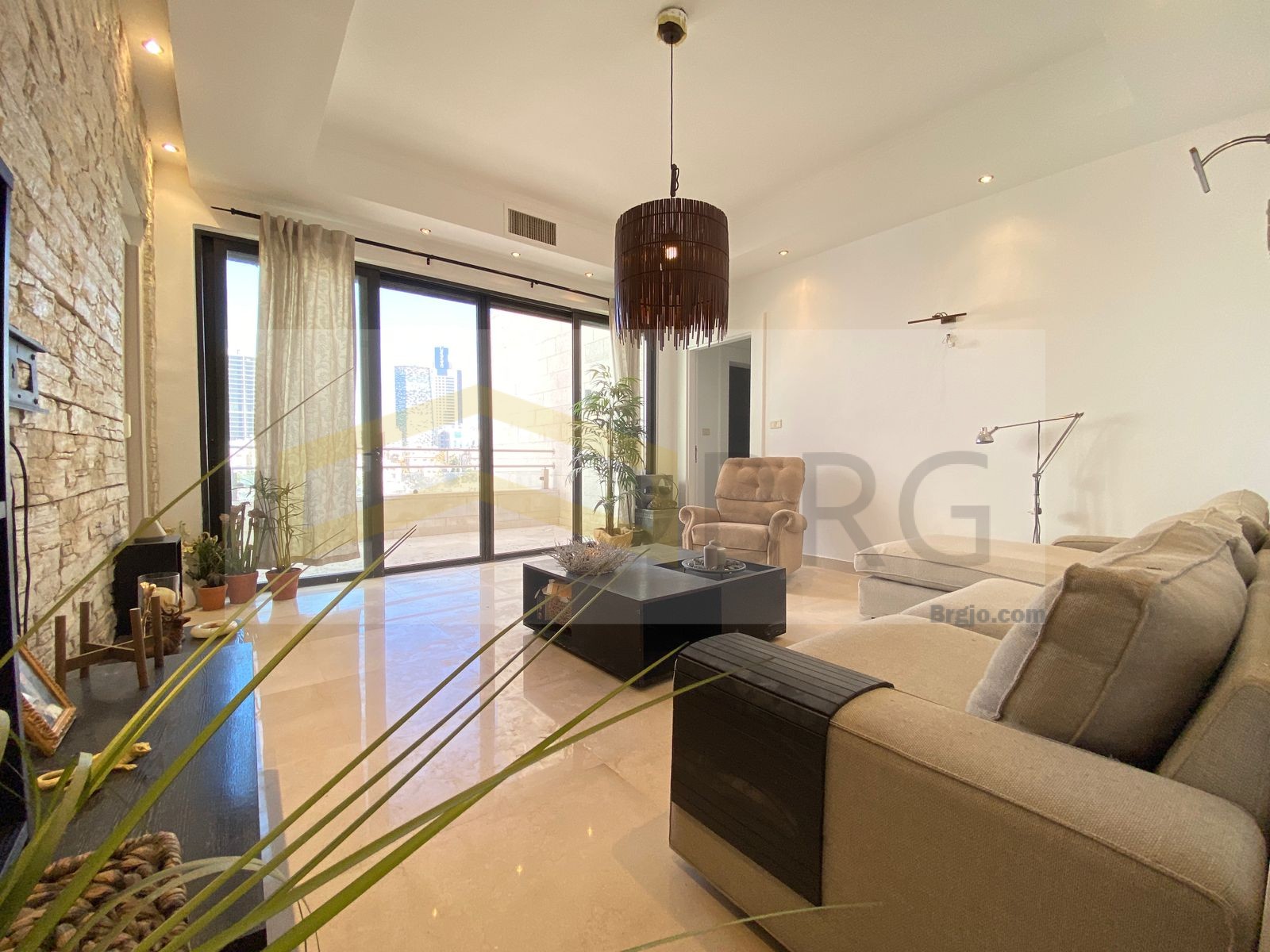 c11f1b89-2c8e-4130-86b2-a042d810f20f