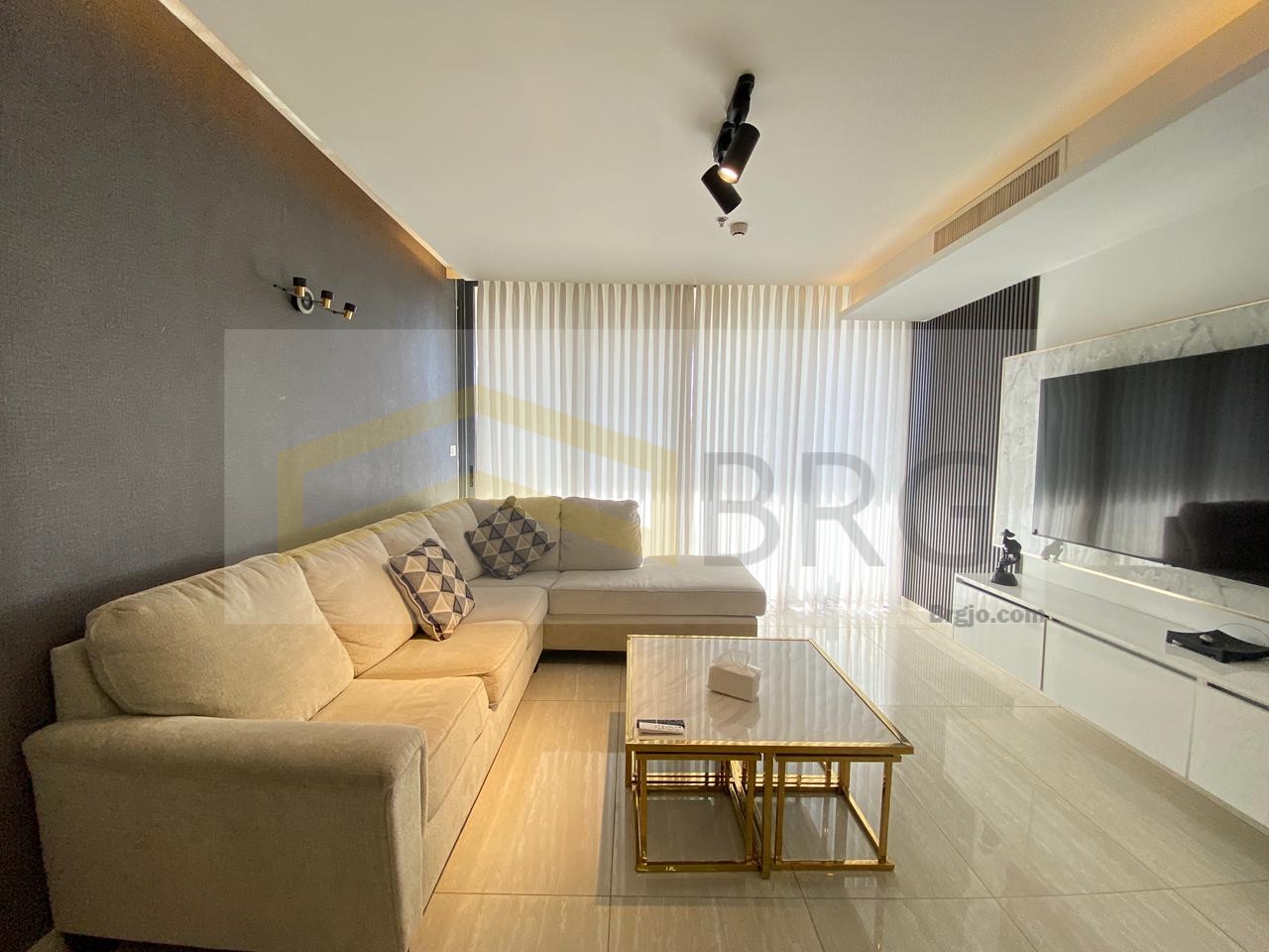 ca5704b1-7408-4889-9ab0-de0974158b45