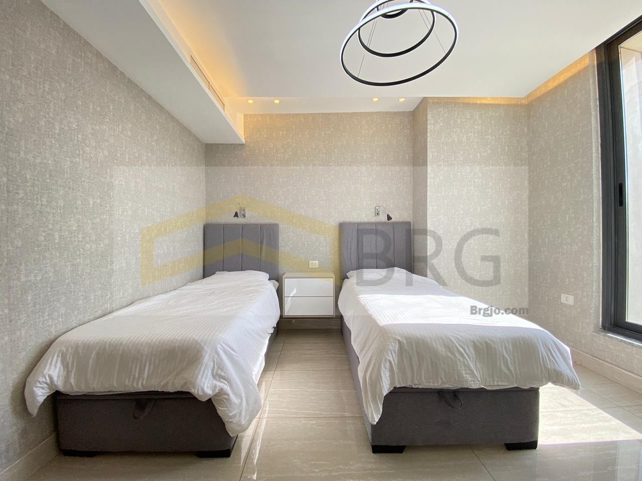 cbb3240d-3b1b-42c8-99ab-983eee41fb99