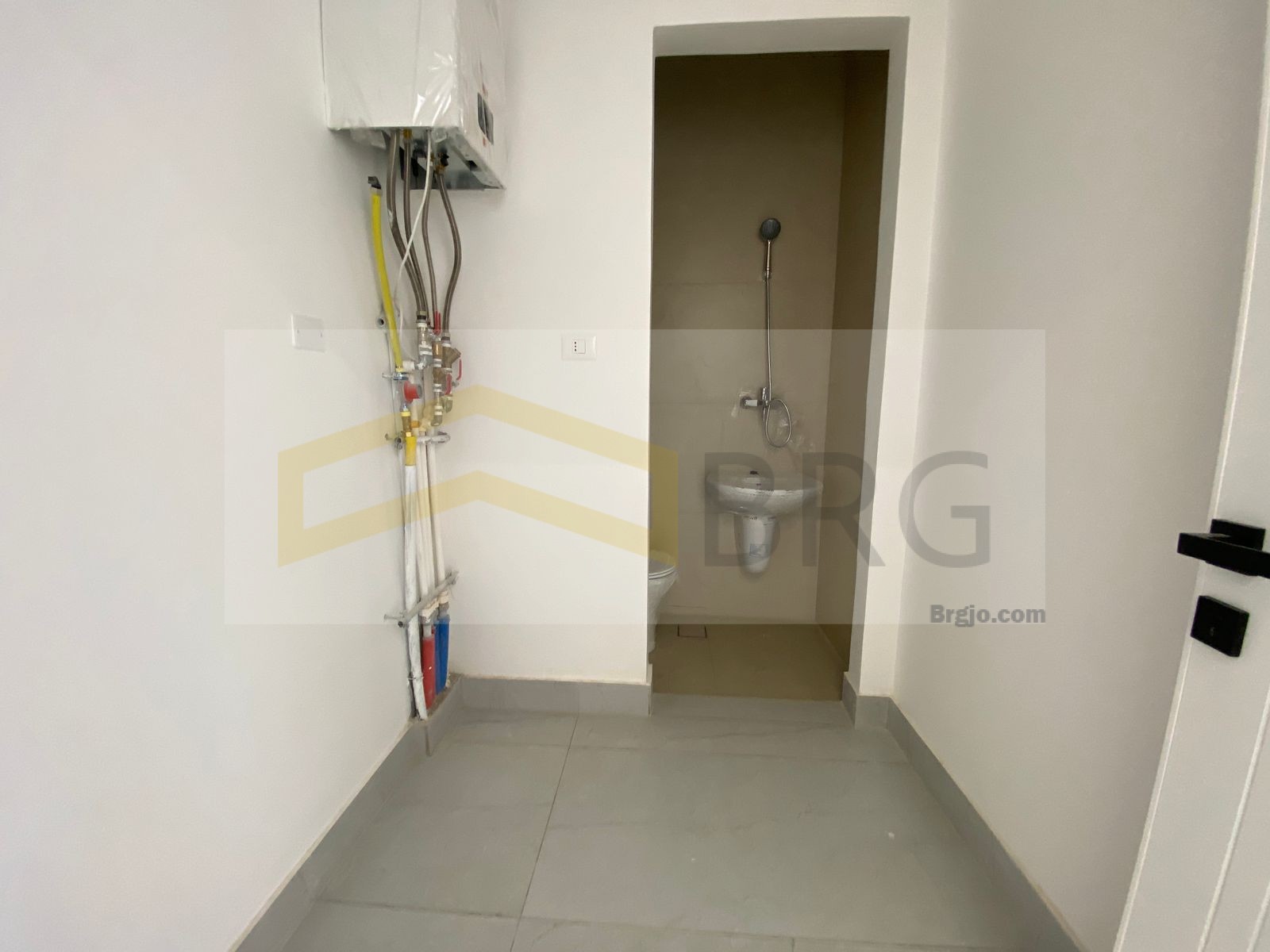 d06583d6-f6b4-4456-9f29-93ec49432f04