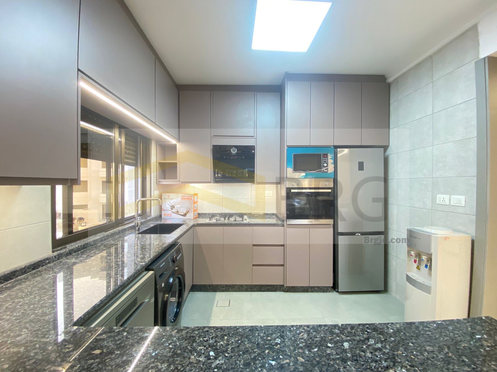 d9723ffc-08b8-4062-b722-229b69e0e758