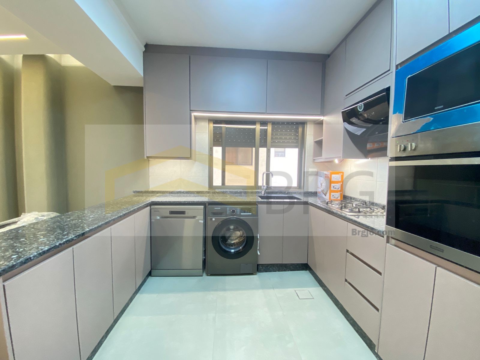 d9e7f1e9-1177-4602-a76b-4ccf4c5e4911