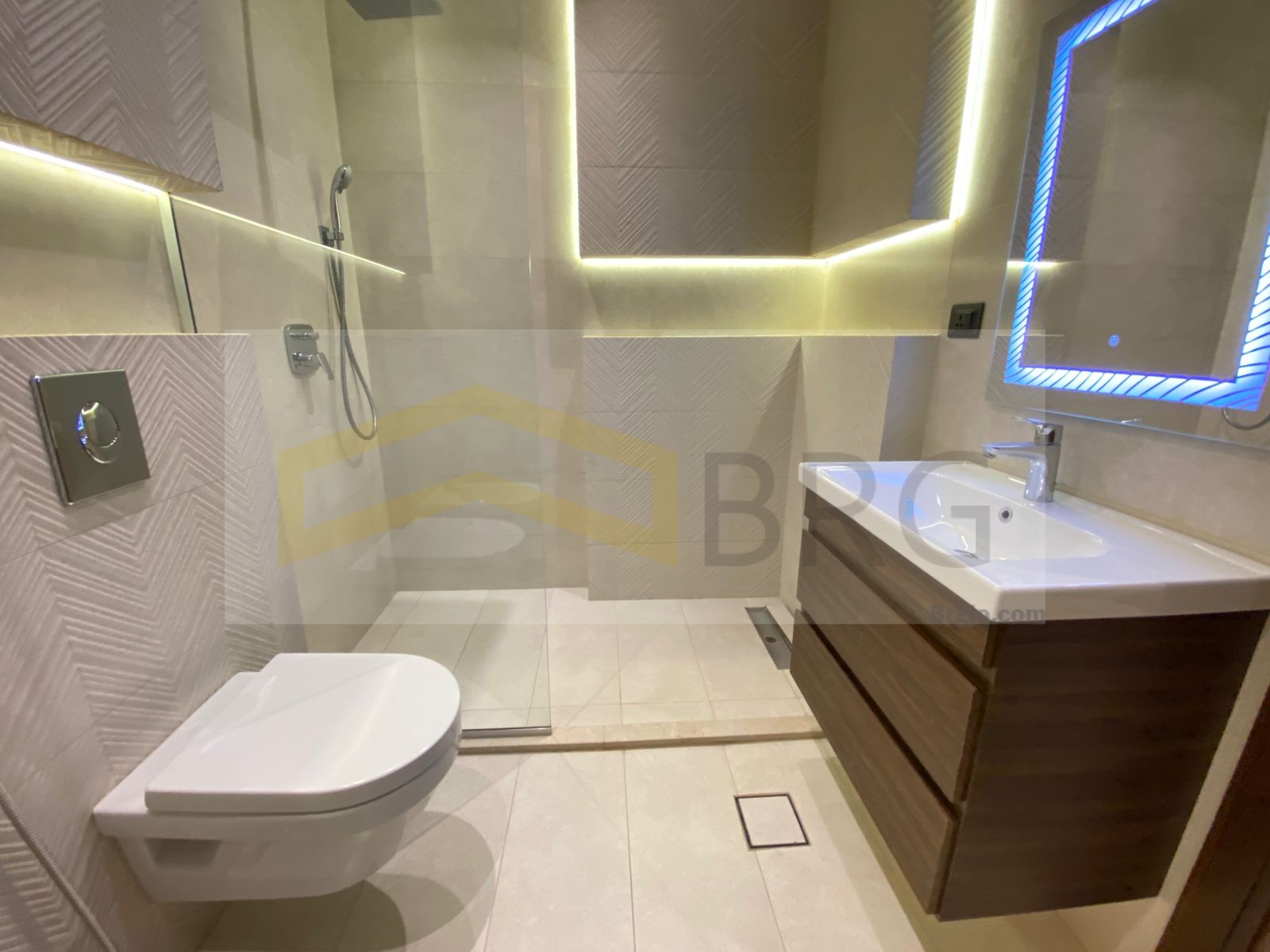 dca53750-a50e-41a3-a1ff-0ef0a7274c2e