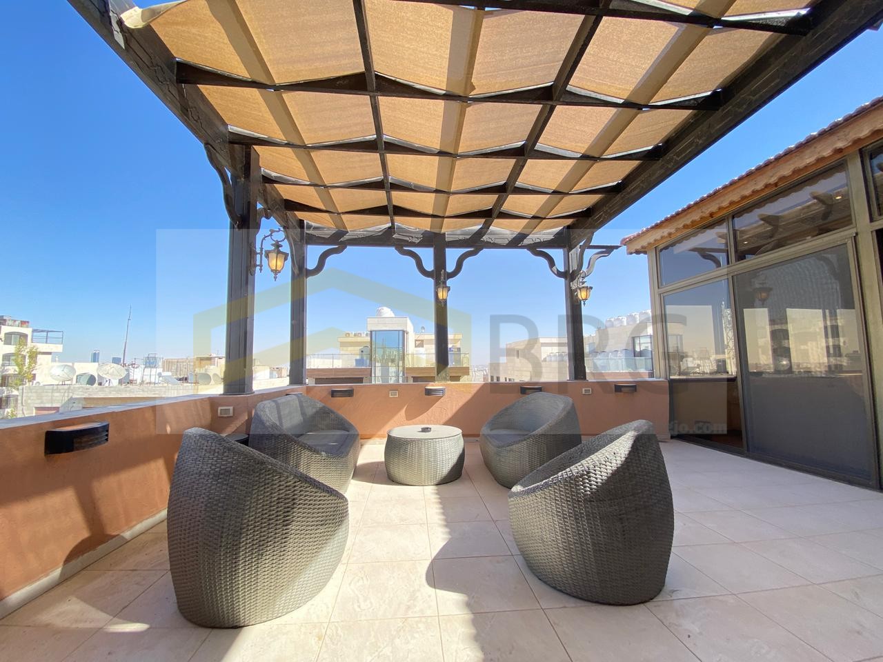 e9fe2081-2c94-4979-8d83-20d51aa88521