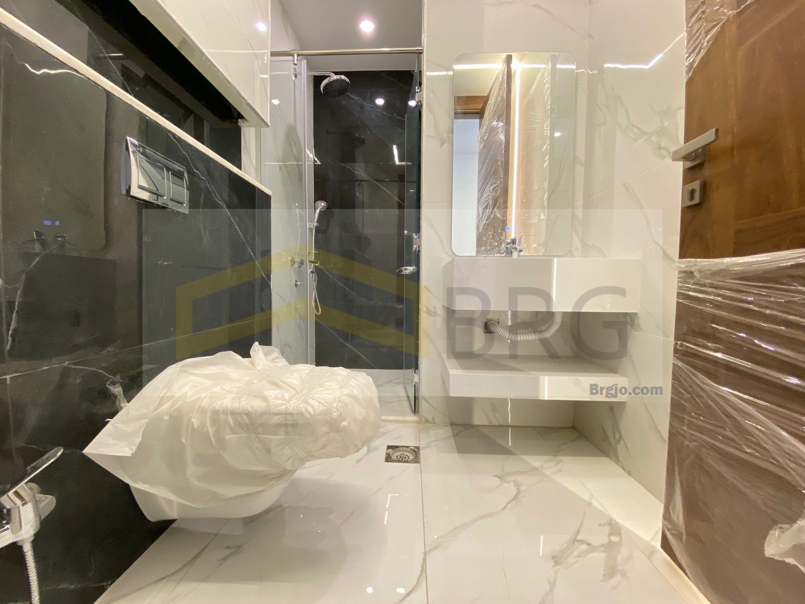 eae05f82-8ba8-47b6-843c-55d50bacca8b