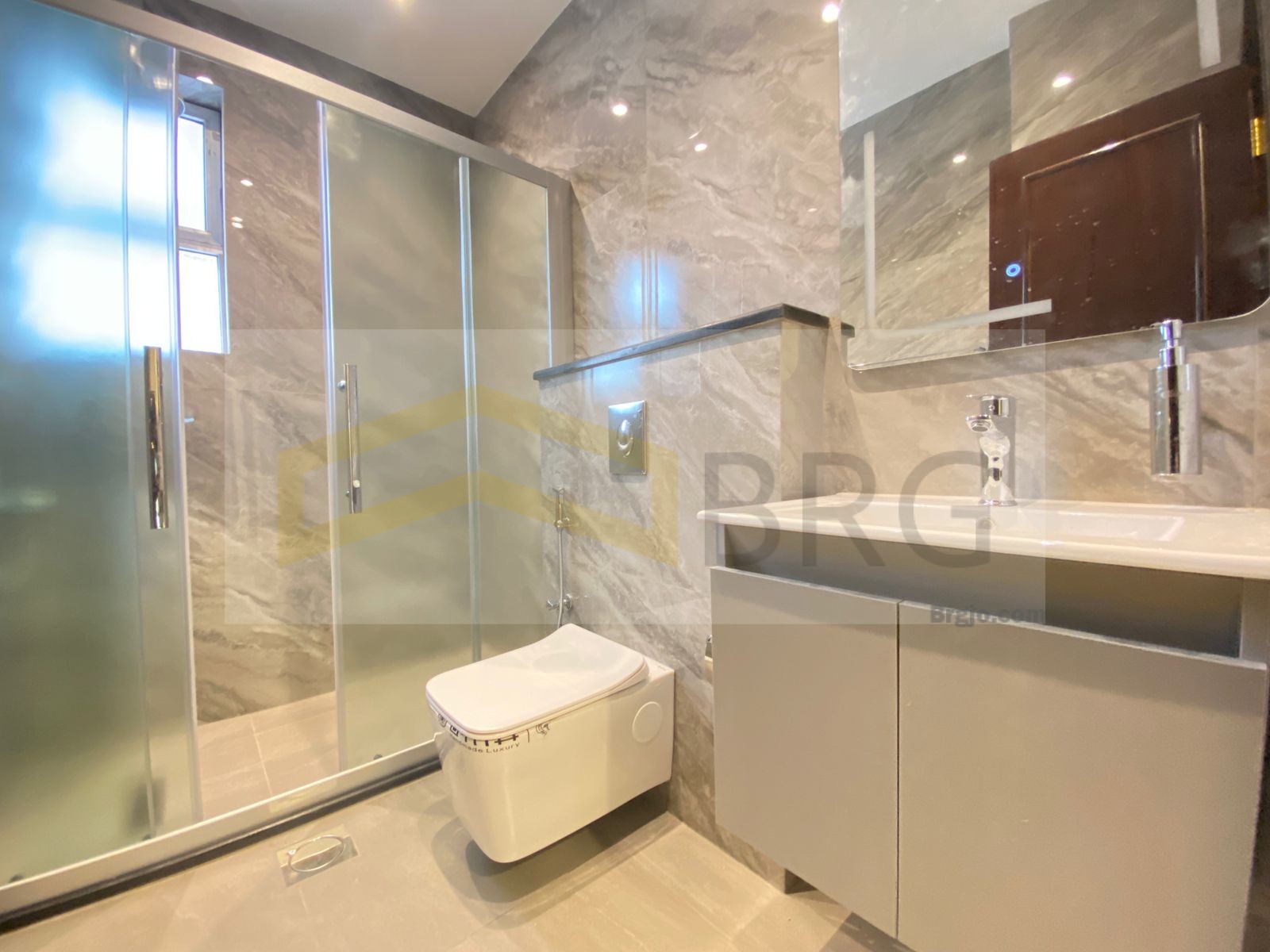 ee5d554f-c7aa-4c91-845f-ca343adbb8a4