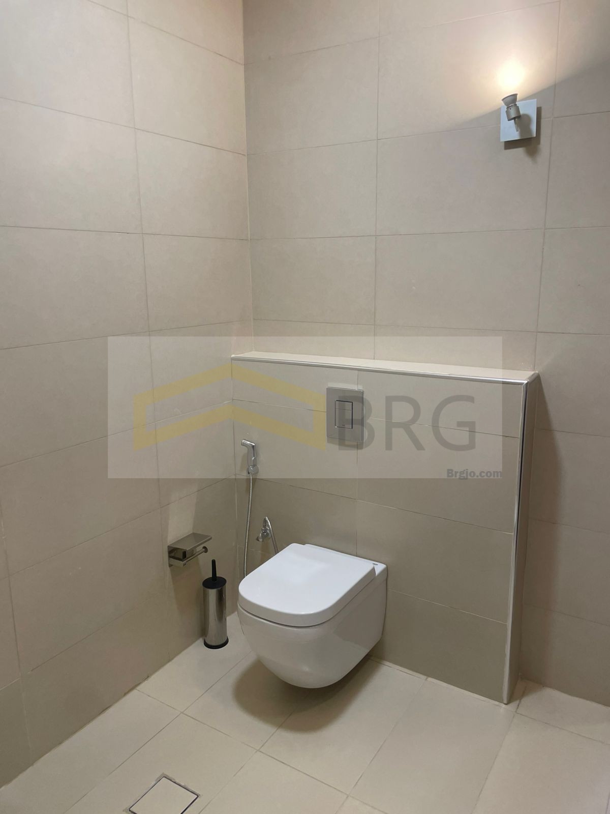 f0332e66-8ac2-4550-aaa7-33241c2902c5