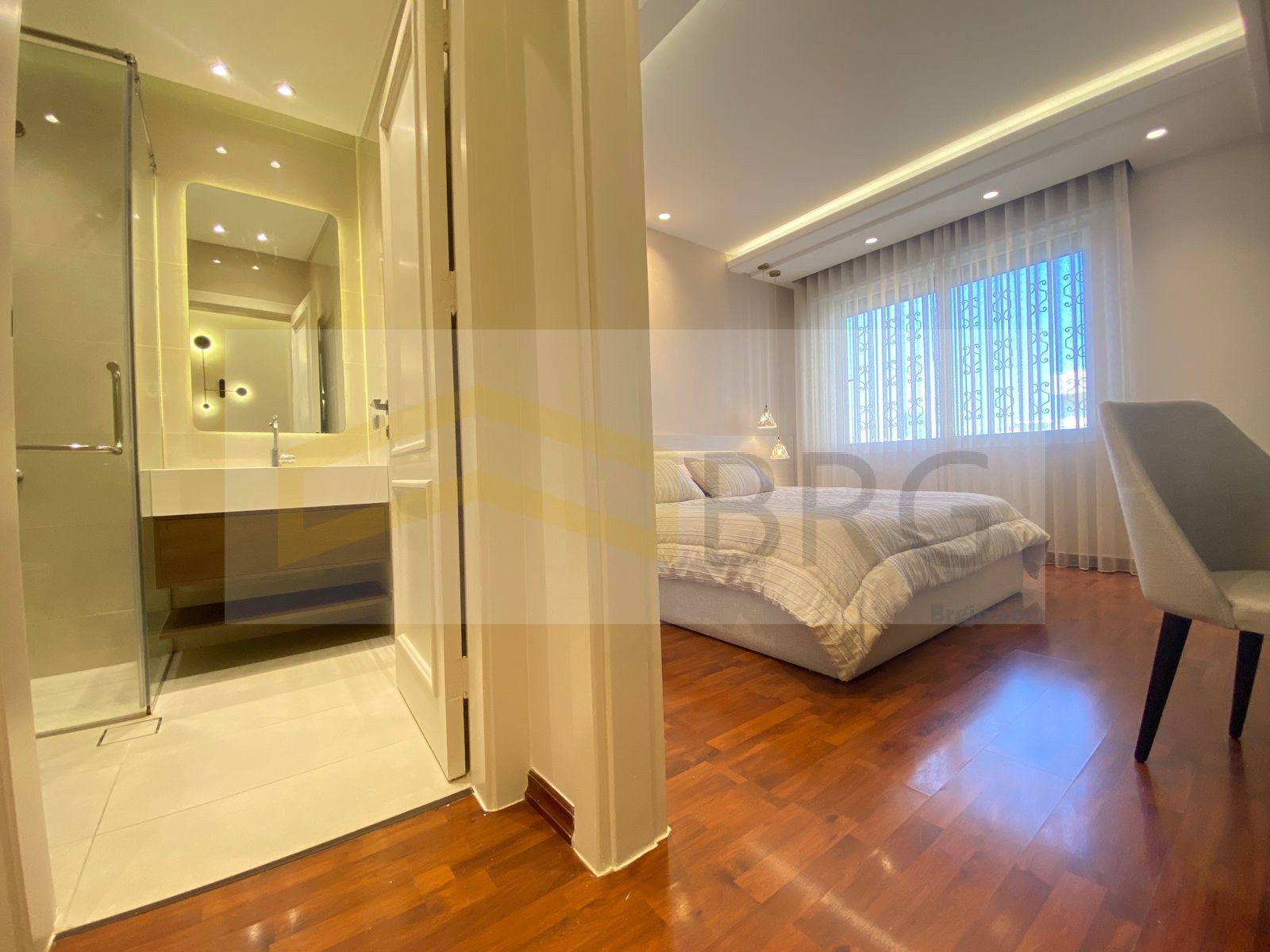 f10dd5b5-1e49-44cd-8dce-990e3d2423f7