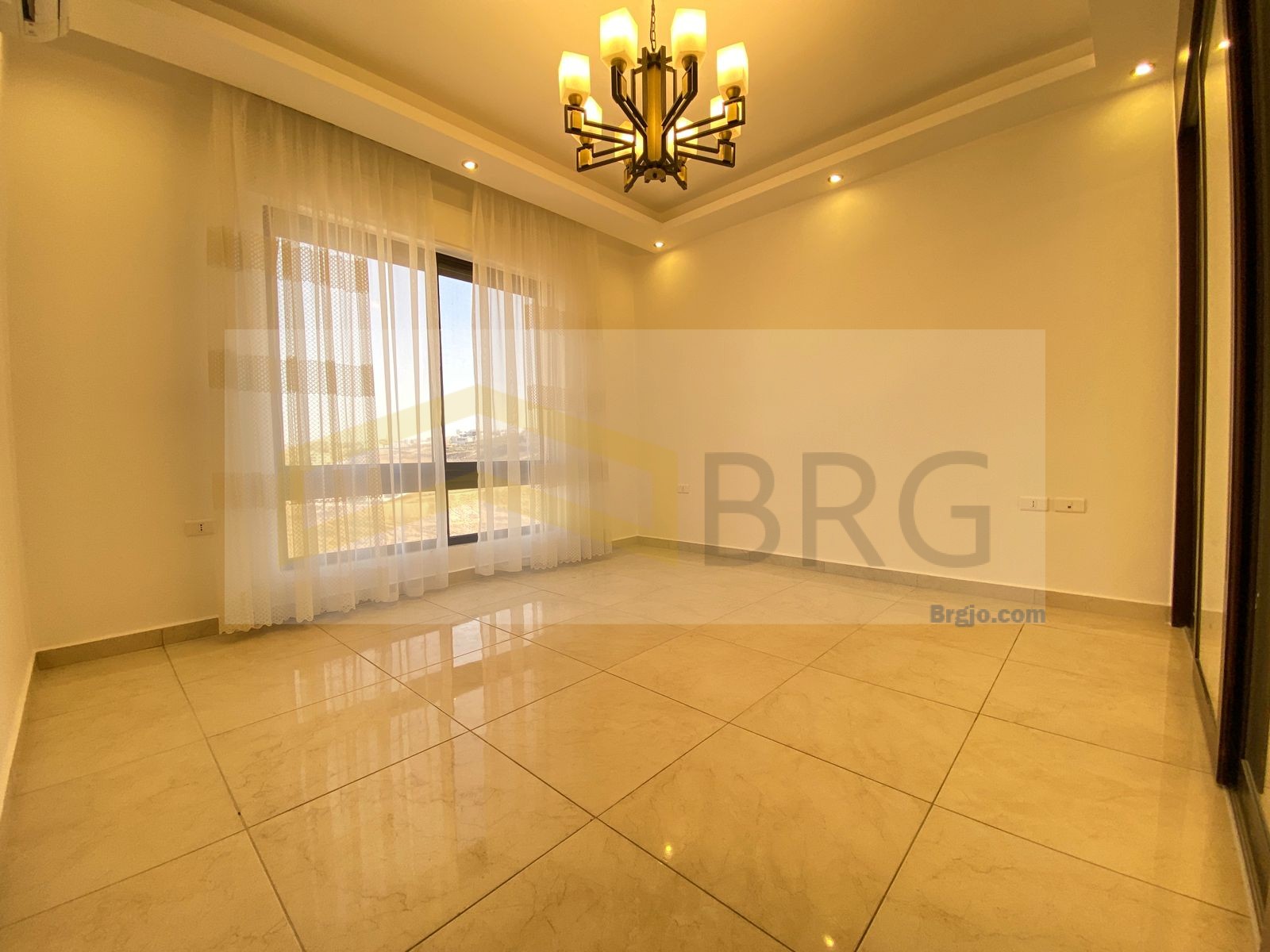 f41748a0-be2e-4de0-aa1a-92171689a325