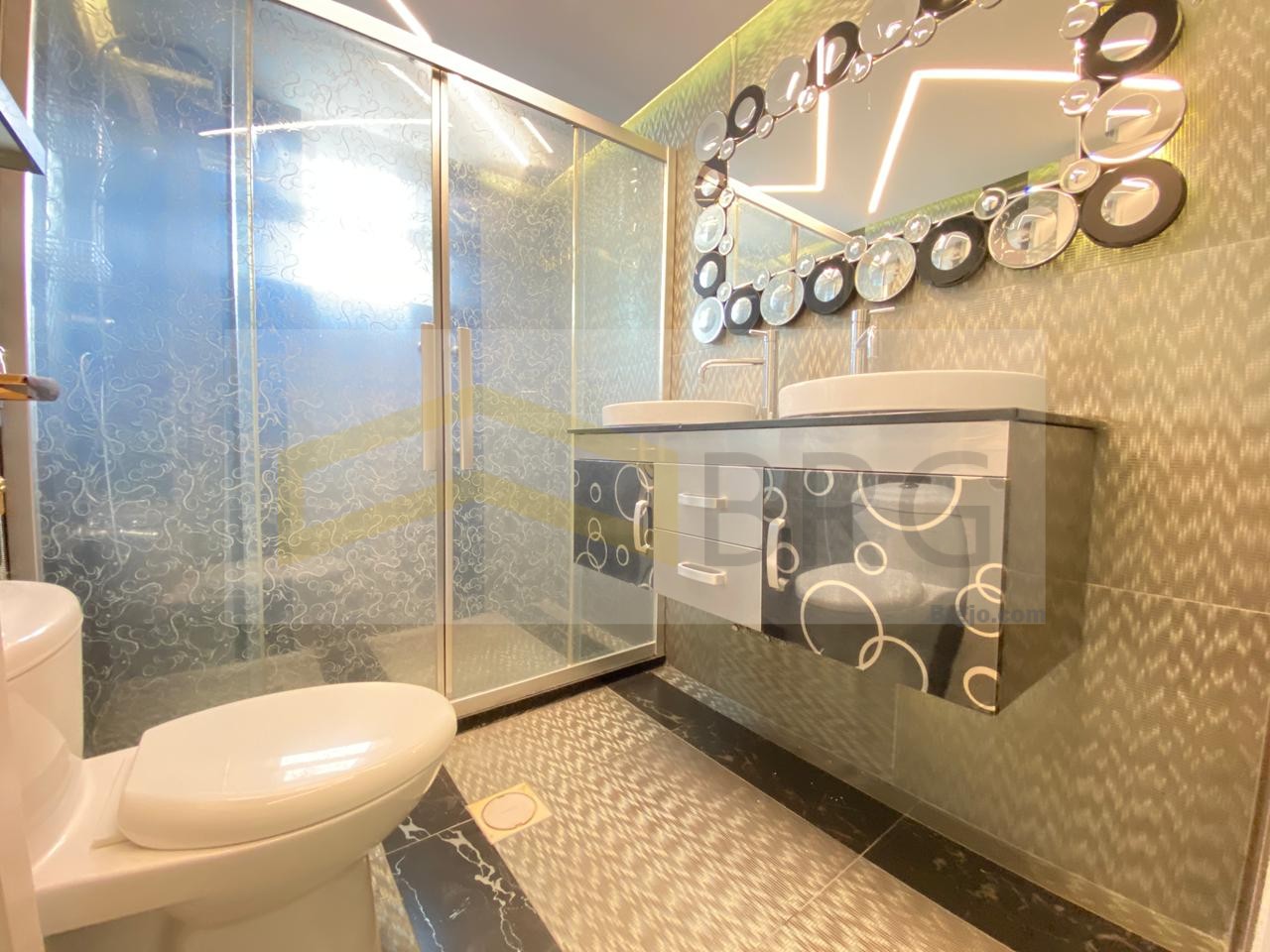 f8873525-c878-4548-a543-c2ad8e677600