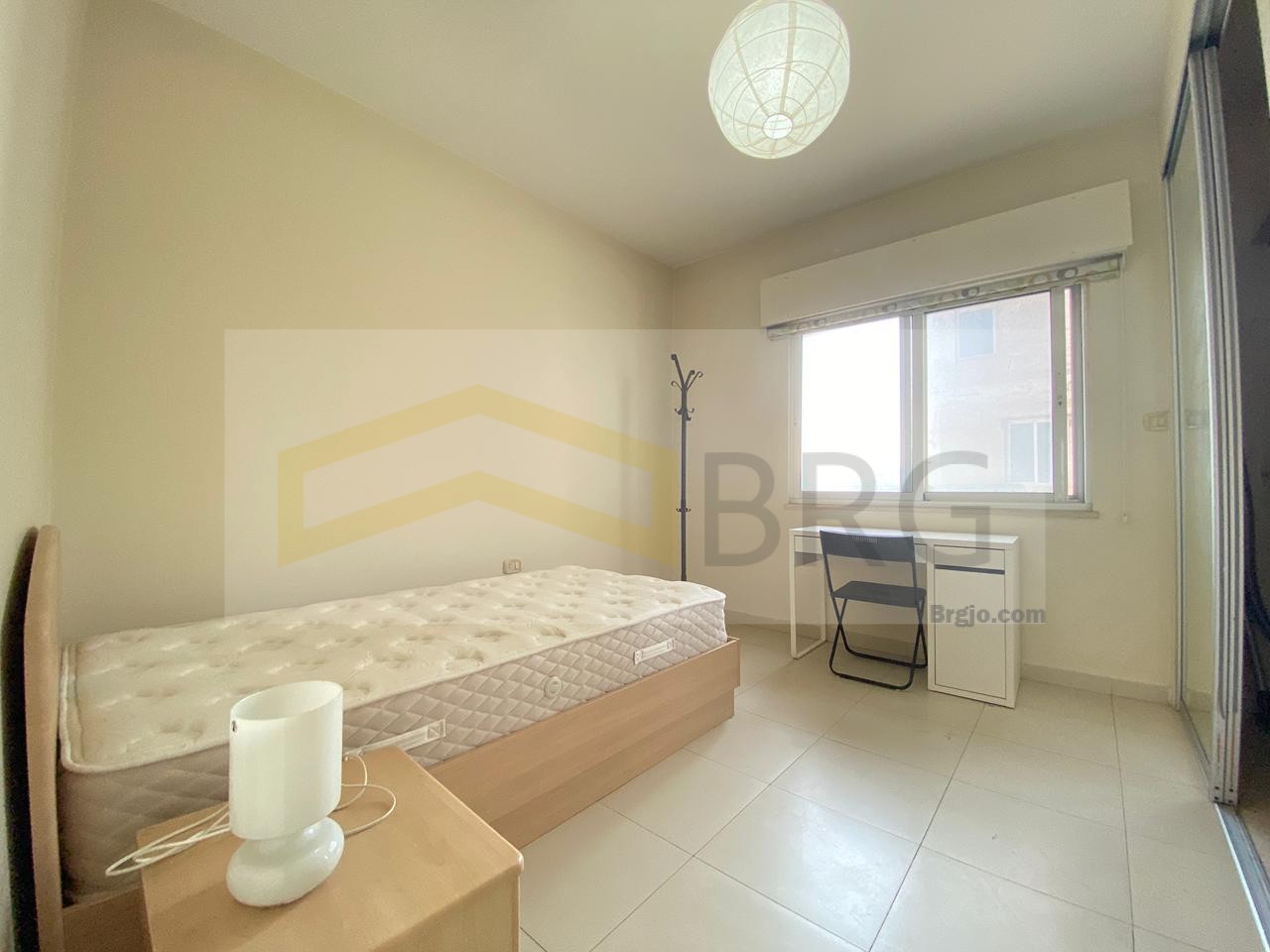 2b0812f3-640a-4693-9599-3bca667bce82