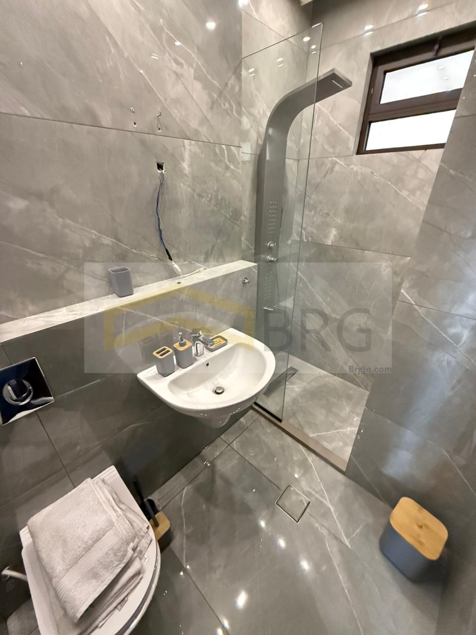 392f4d27-a47b-4942-b495-61923cf06c6e