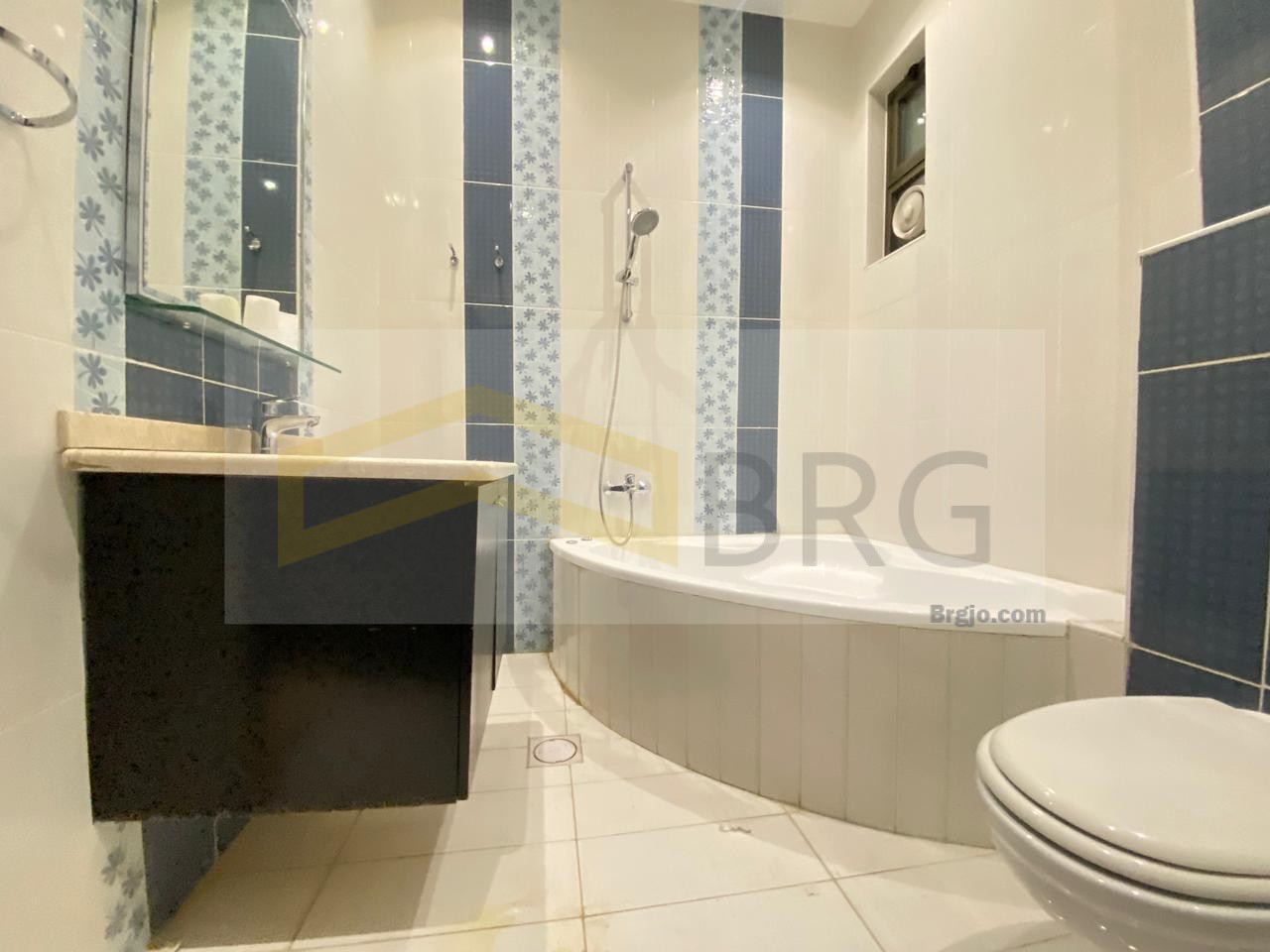 7df002bd-4ea5-490e-beac-45f82528079f