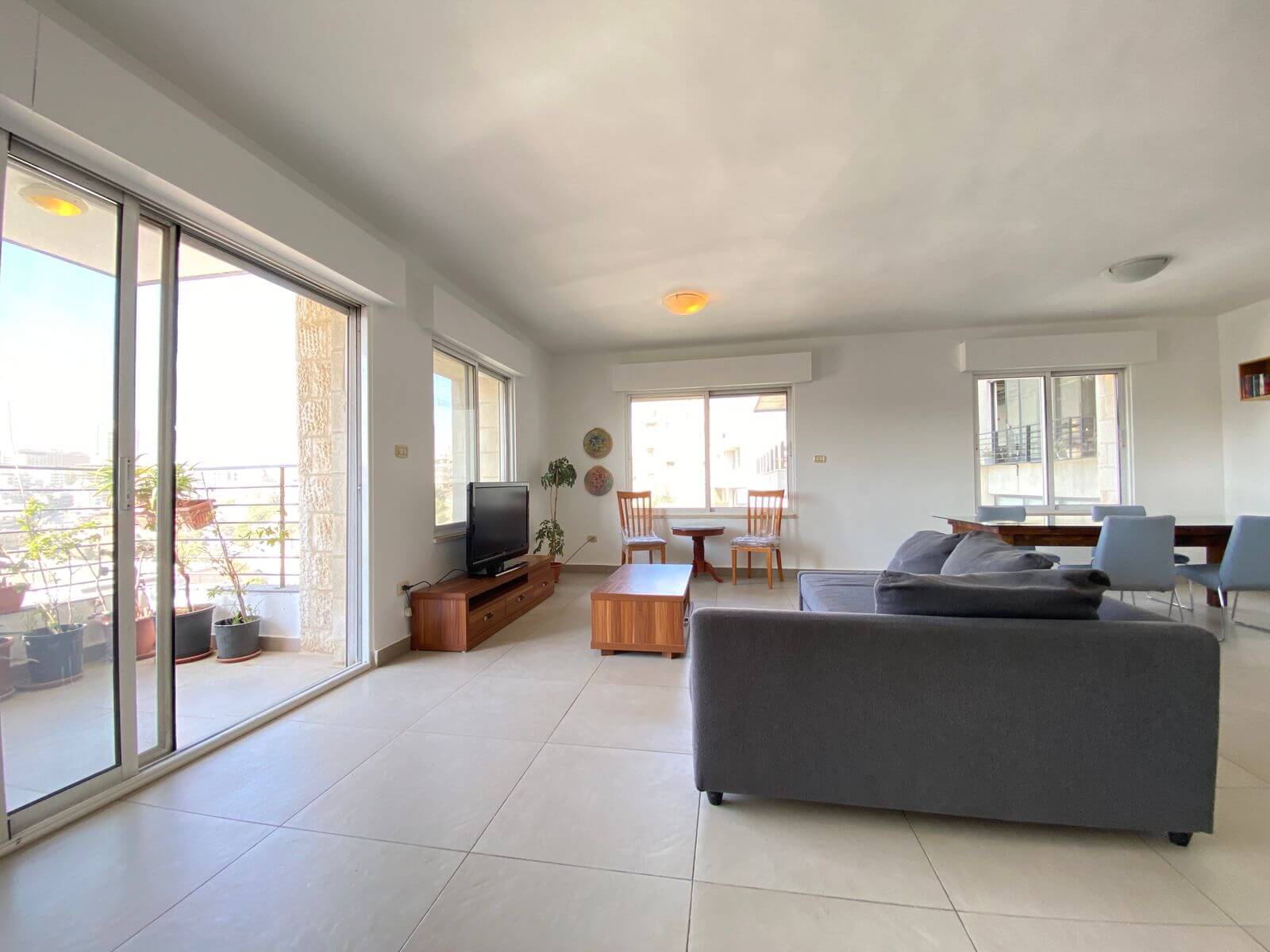 819ee8ac-23a8-4a31-9910-73005ee52d85