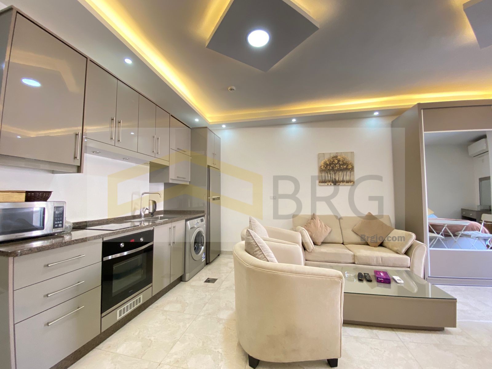 94305125-d23e-4ed9-9850-bafa040795da