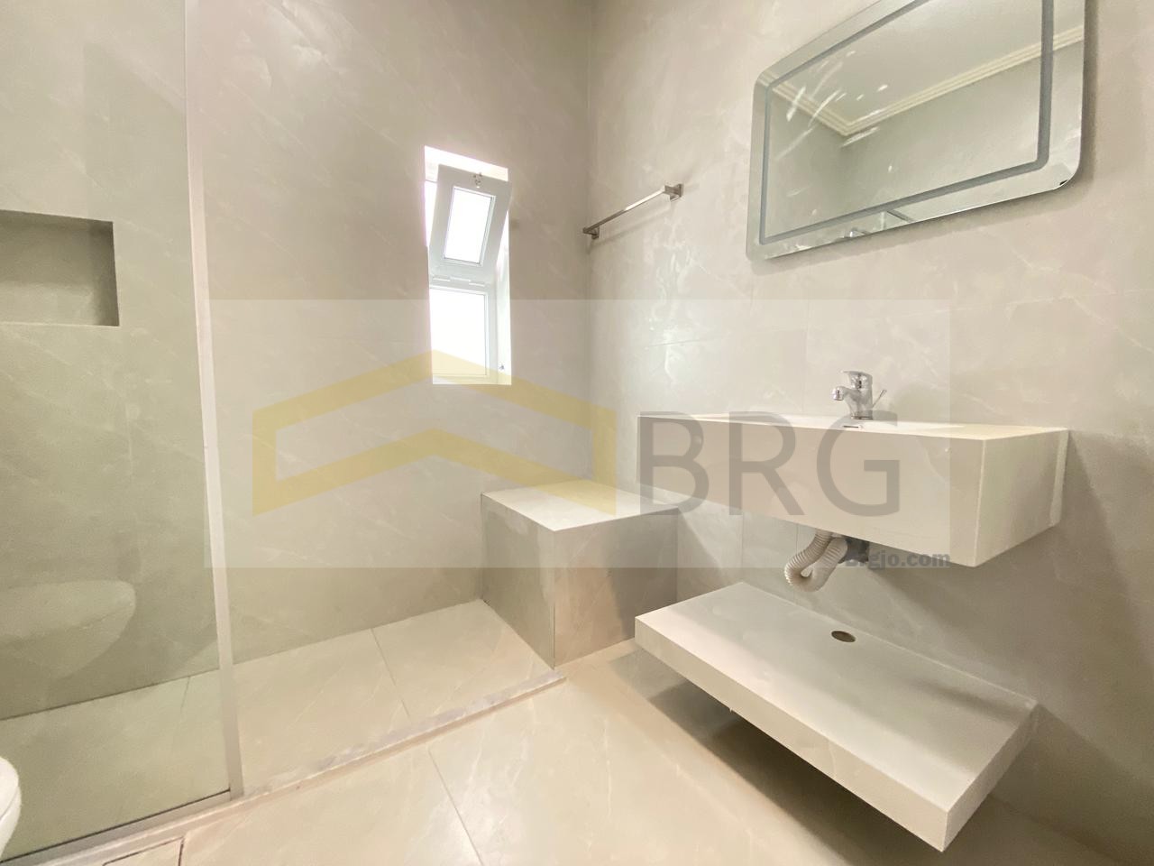 9882dd8a-8de8-49b3-8c47-7d93d0fb29c1