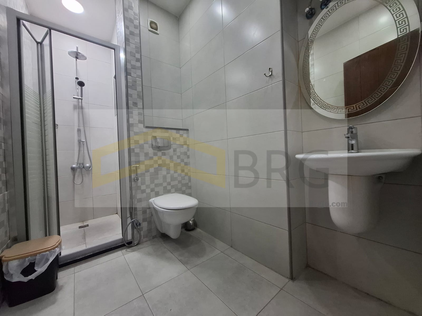 afbcbc61-00e1-48f0-9a31-6c0672c2802b