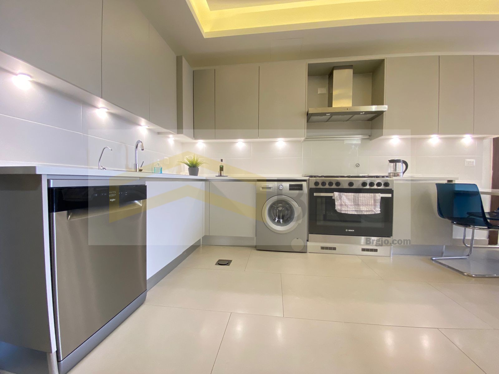 cdbb0644-ab8e-43aa-9011-da02b8791d13