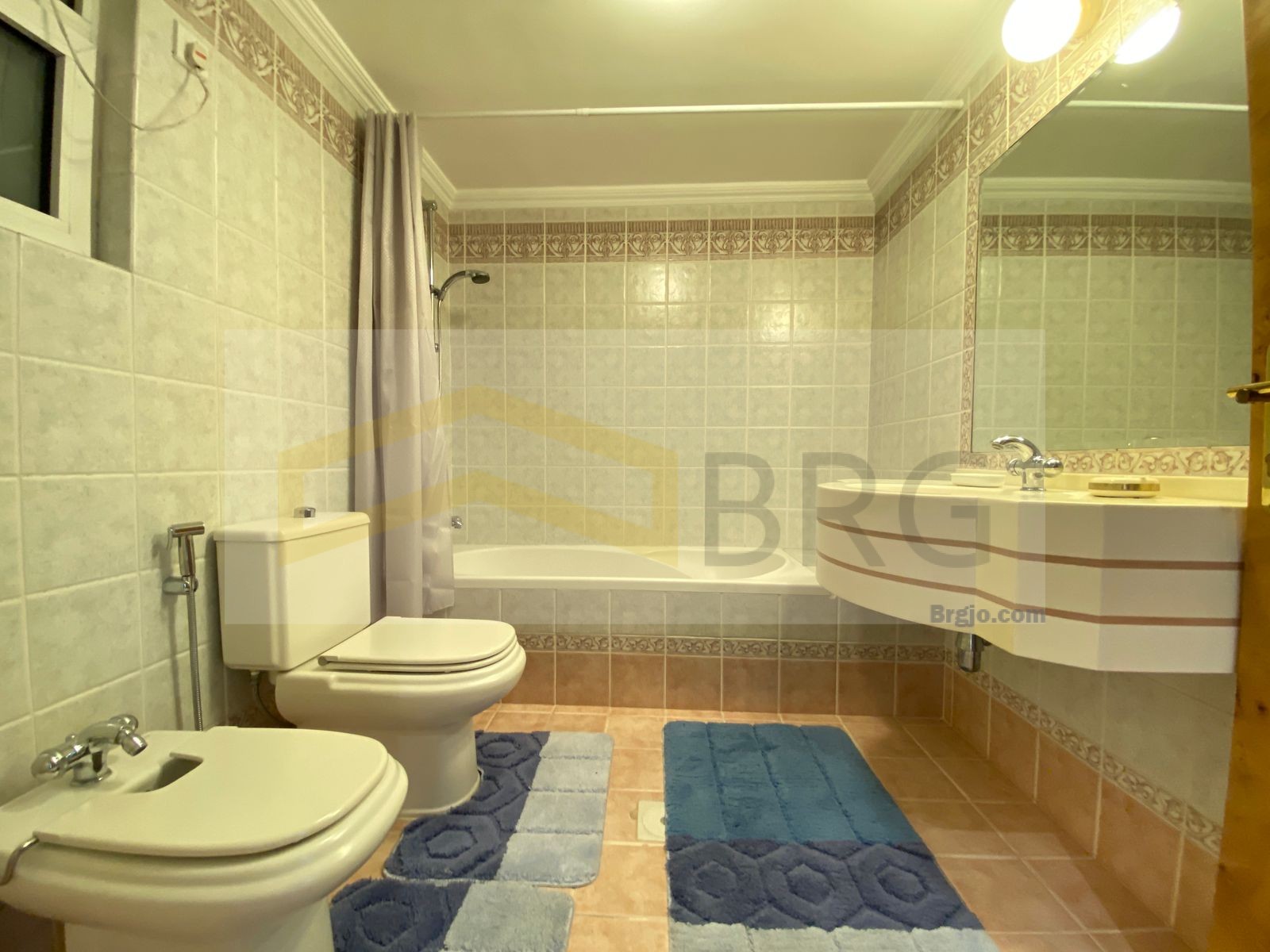 e5dce910-0894-4b98-9469-295ef3767d4a