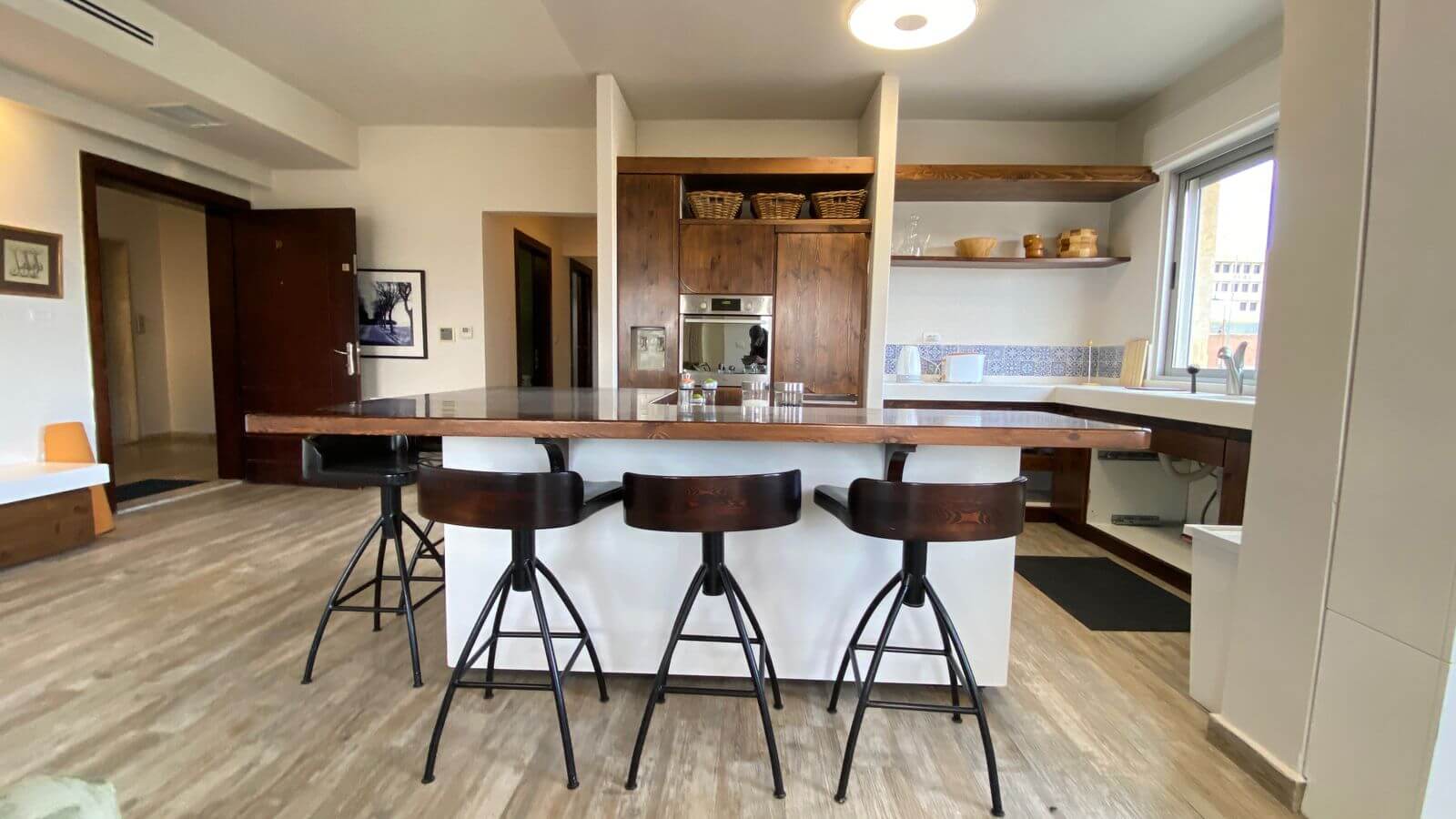 33028677-af72-4327-8852-999dc9f8b121