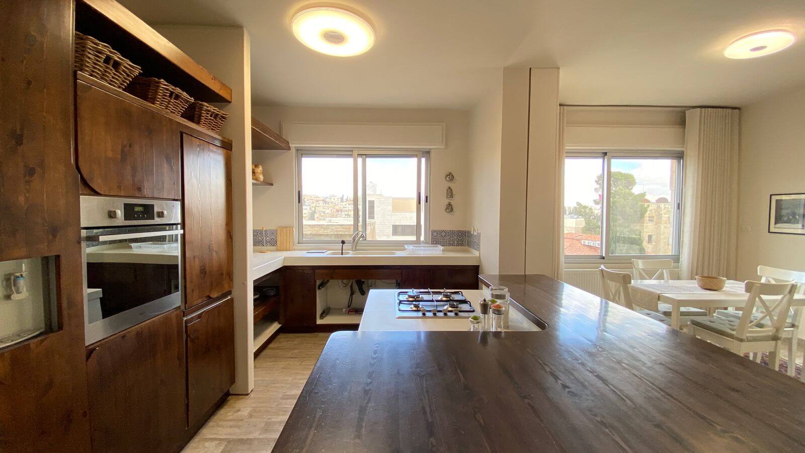 3ddbc518-2360-4baa-bfaf-d111d72e6fbd