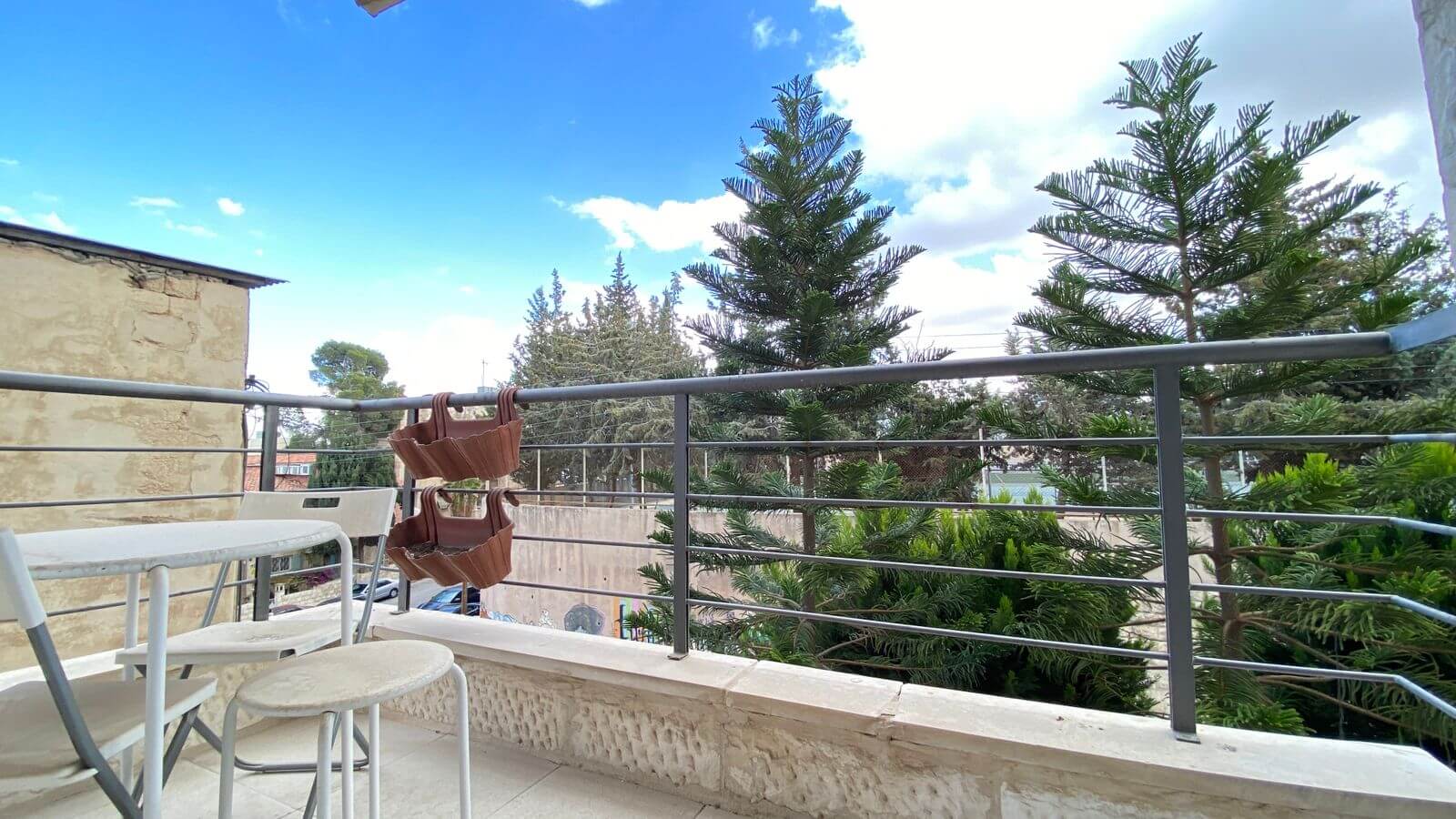 6a852b95-6731-45b6-93d7-00b457777d71