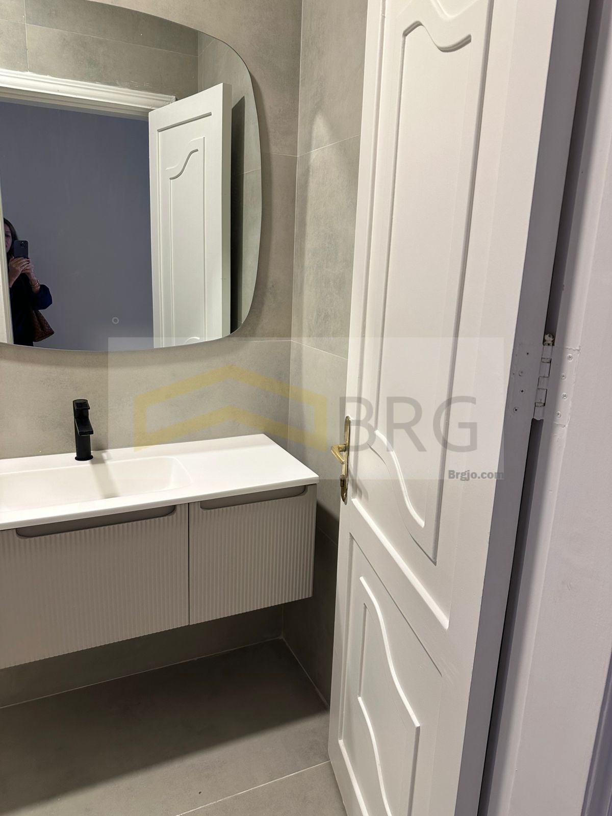 WhatsApp Image 2025-12-22 at 11.24.53 AM (2) Luxury property in Amman Jordan