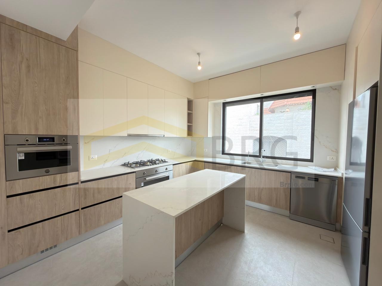 a1f0d899-d5cd-41ef-8261-a2ad2de6668f