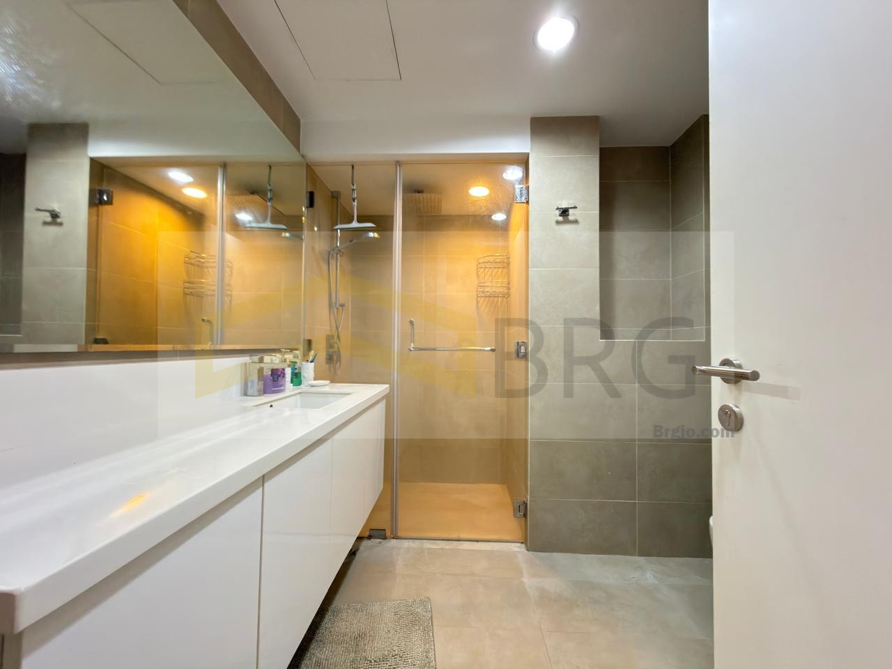 bbb1599c-0996-477c-81df-f8a98131530d