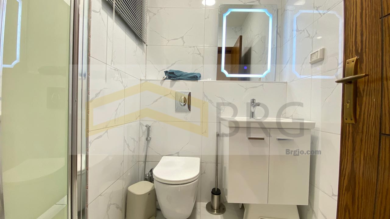 fdd0e183-a819-4a1f-b46c-a415d8a5530d