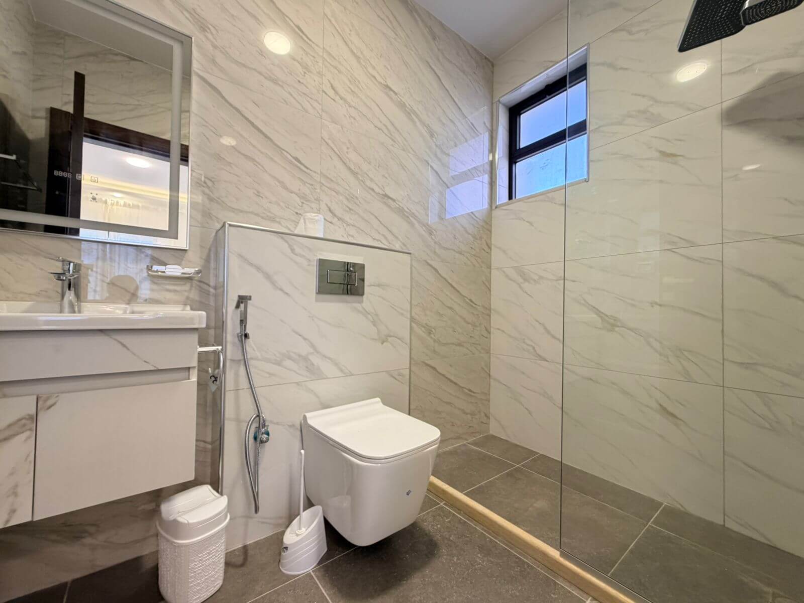 WhatsApp Image 2026-02-01 at 12.41.27 PM (3) Luxury property in Amman Jordan